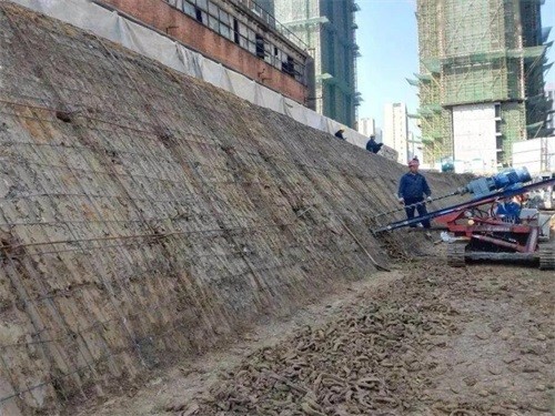 九龙建筑边坡支护